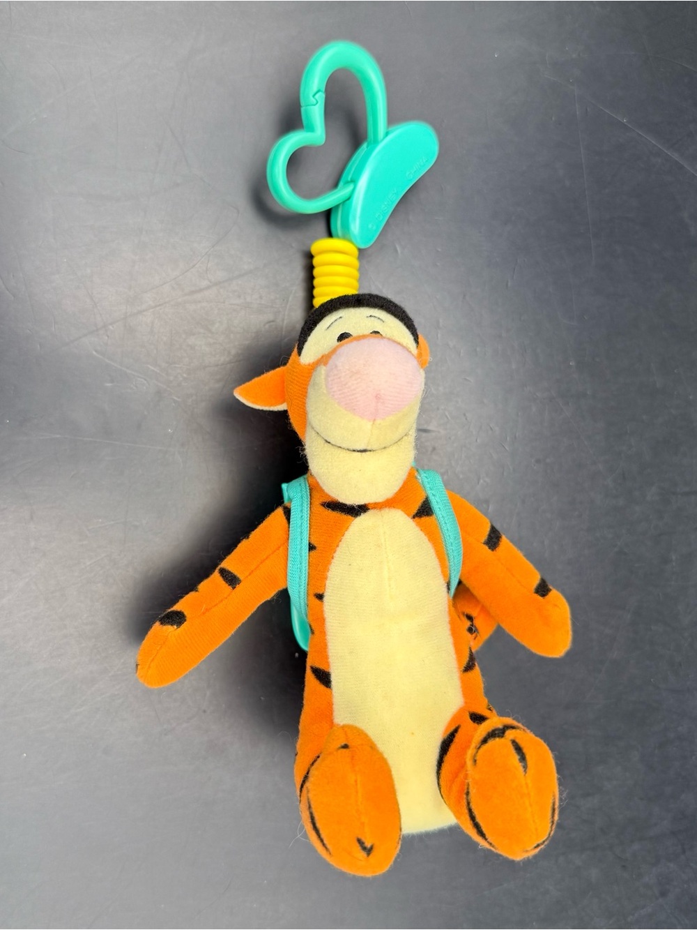 Vintage 2000 Fisher Price Winnie the Pooh Backpack Bouncer - Plush Tigger Clip - Picture 3 of 14